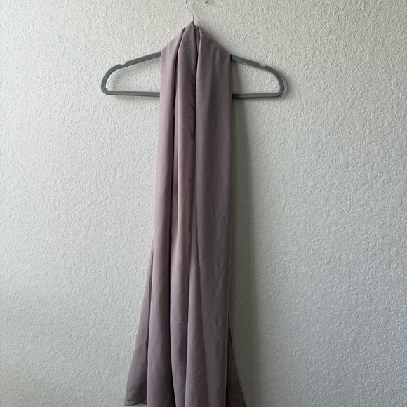 Women’s Scarves, Neutral Tones Set of 5 - Picture 3 of 3